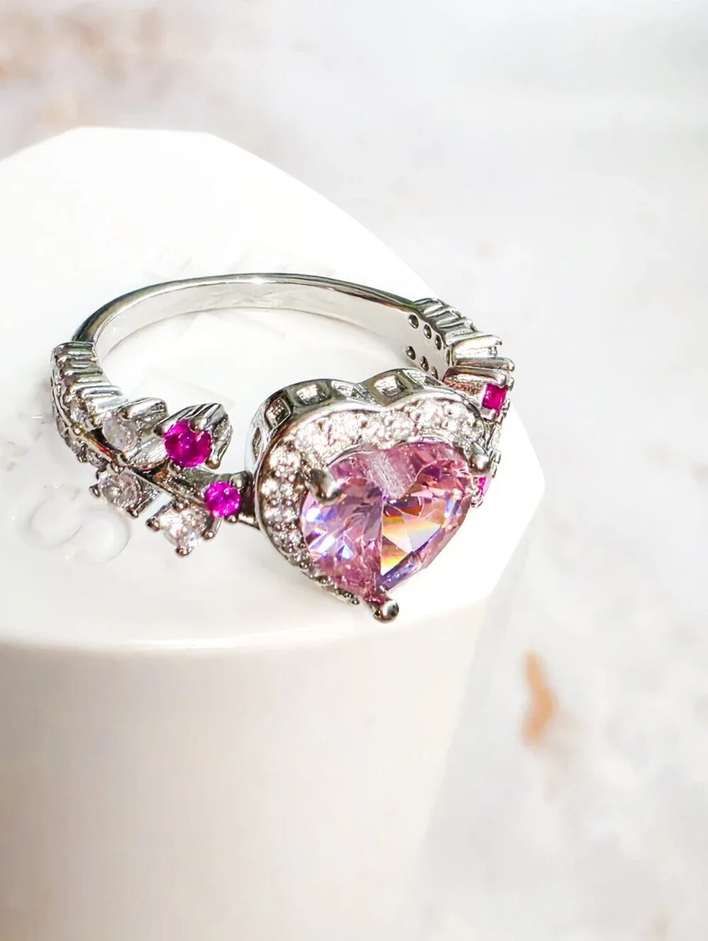 Luxury Pink Heart Zircon Ring Size 7.5 Silver Halo & Floral Band